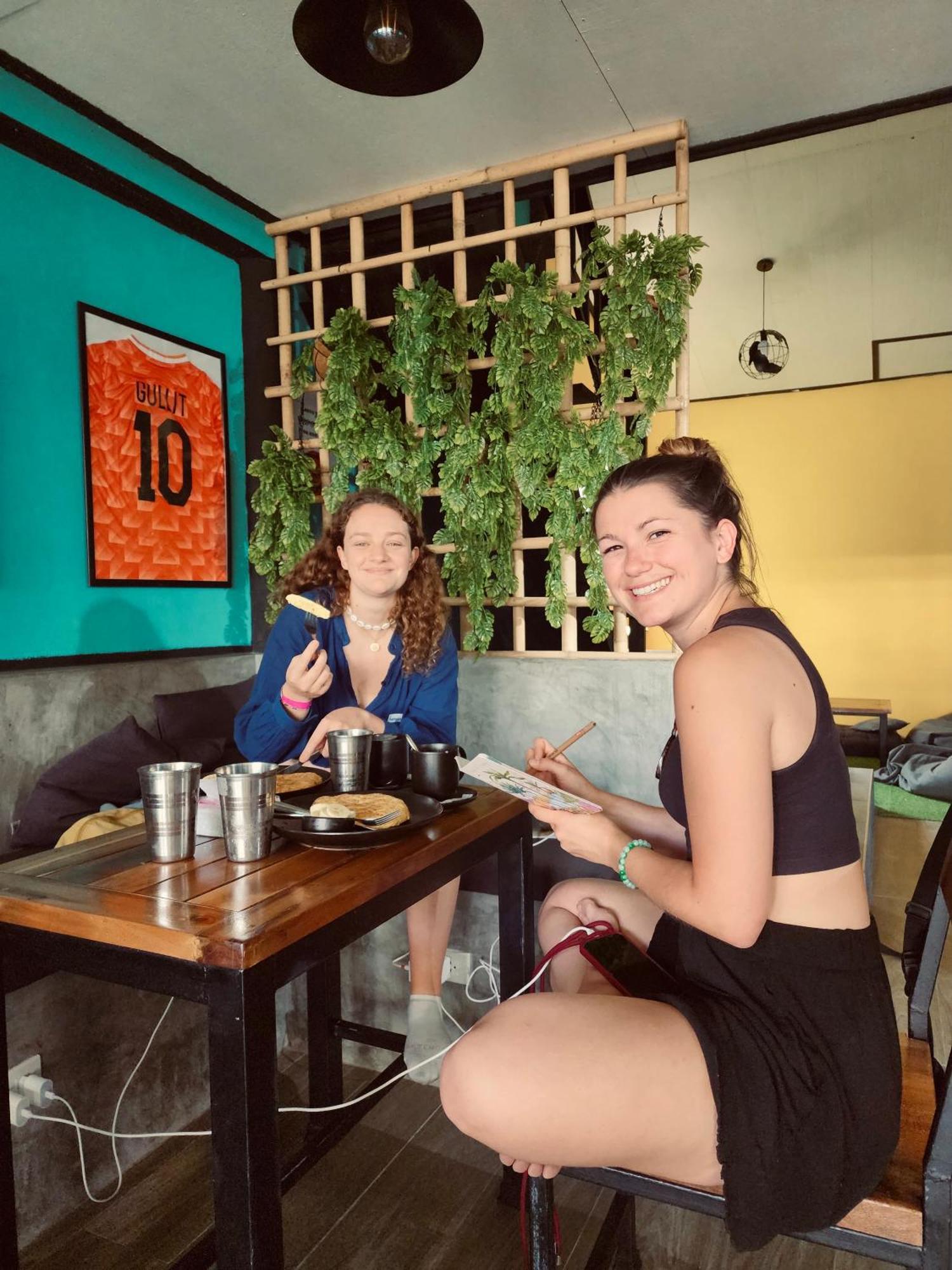 טונגסלה The 10 Club Hostel מראה חיצוני תמונה