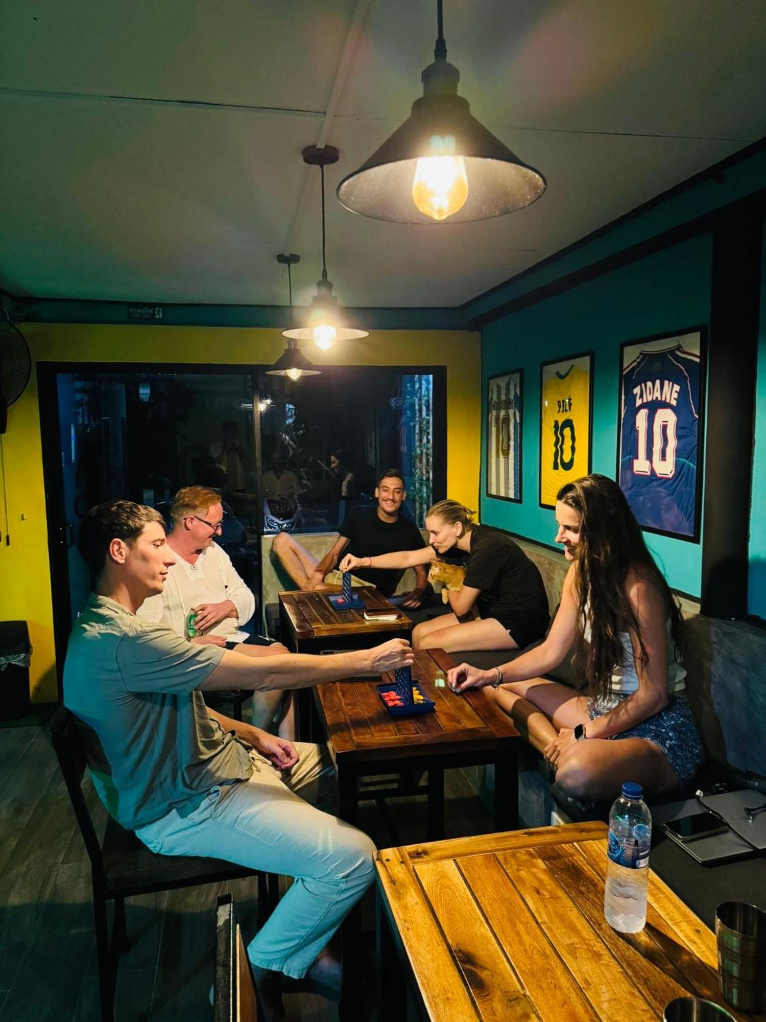 טונגסלה The 10 Club Hostel מראה חיצוני תמונה